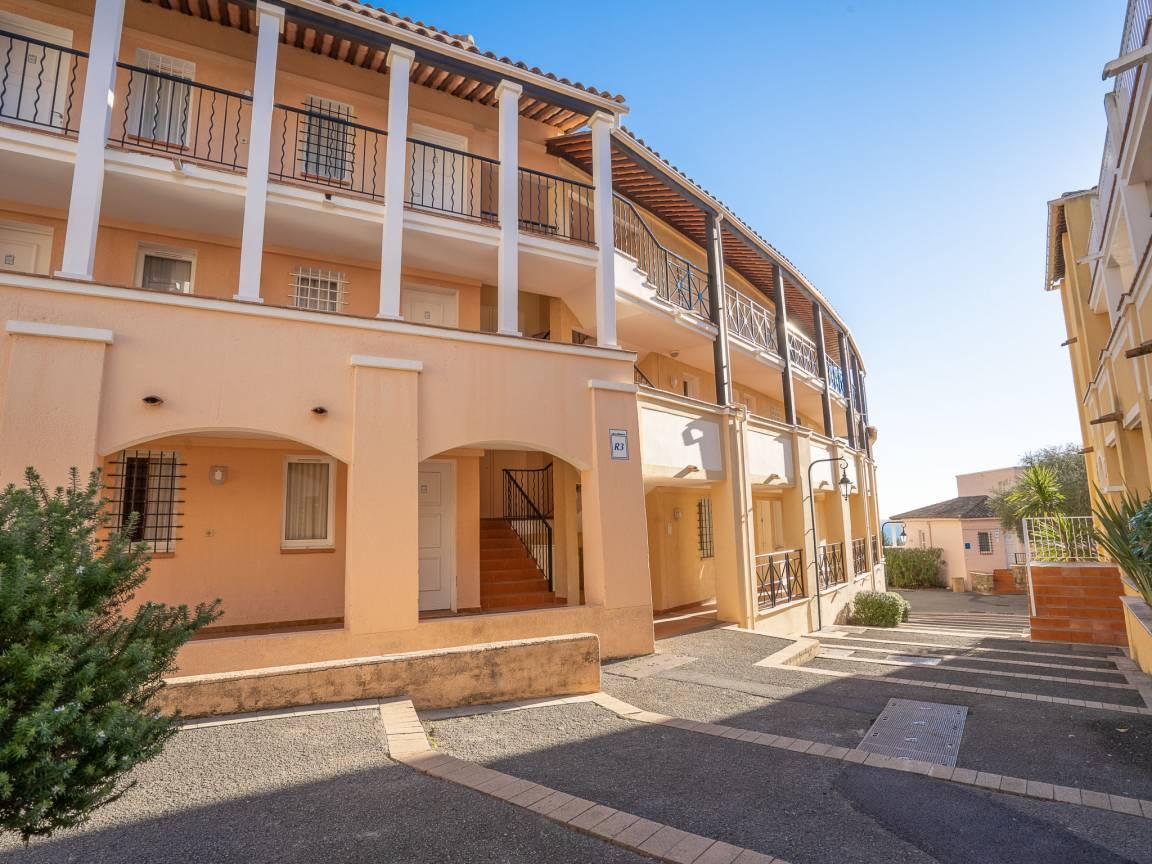 L'Esquinade met 1 slaapkamer en zwembad in Agay Village Cap Esterel, Frankrijk voor 4 personen foto 25