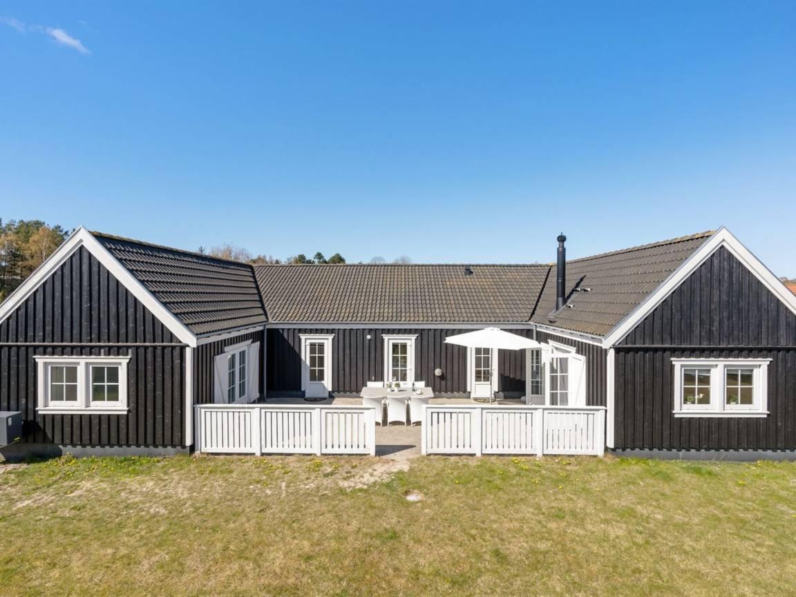 "Drude" - 920m from the sea in Vejby, Denemarken voor 10 personen foto 25
