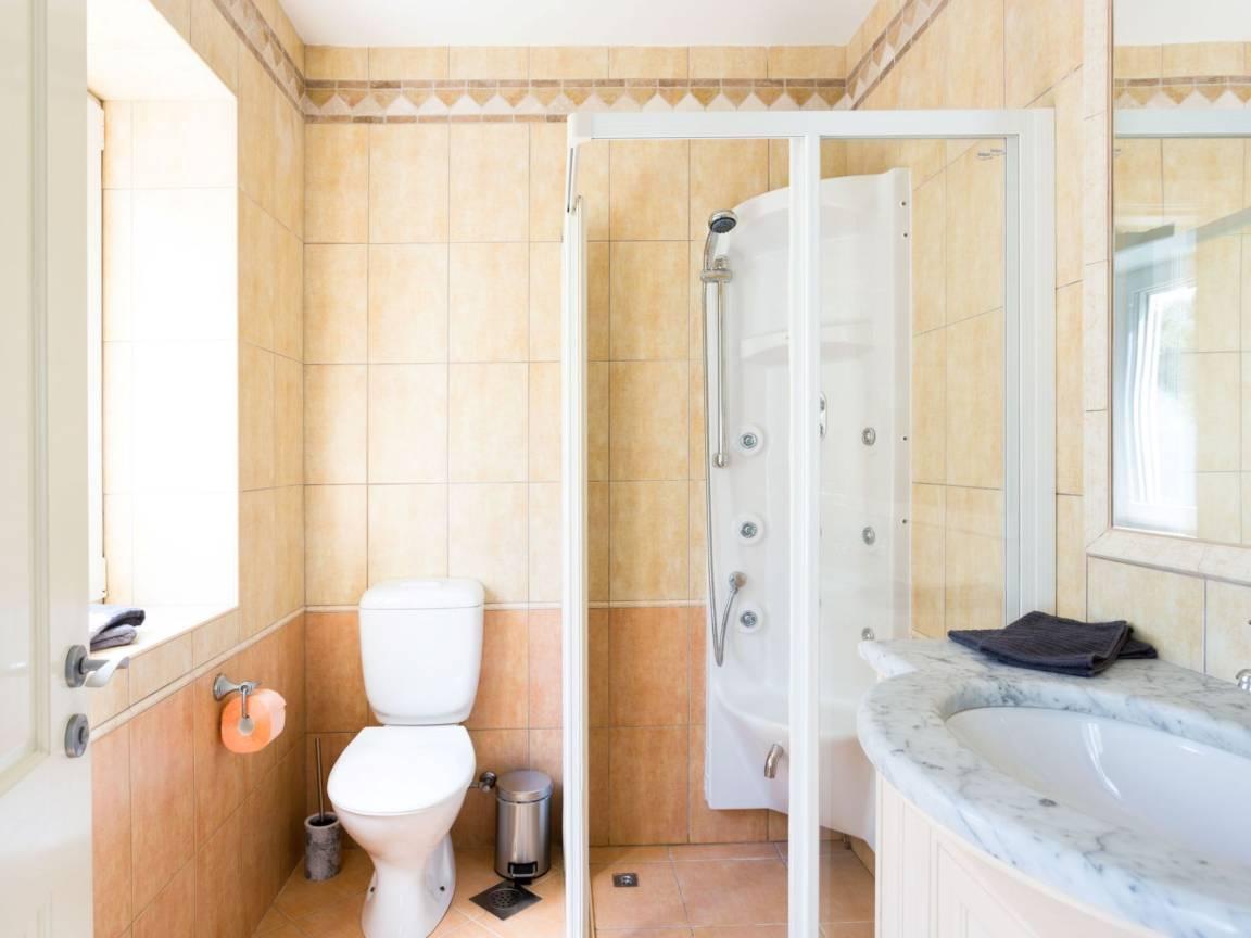 Waterfront Oasis met 2 slaapkamers, 2 badkamers en jacuzzi in Ston, Kroatië voor 4 personen foto 25
