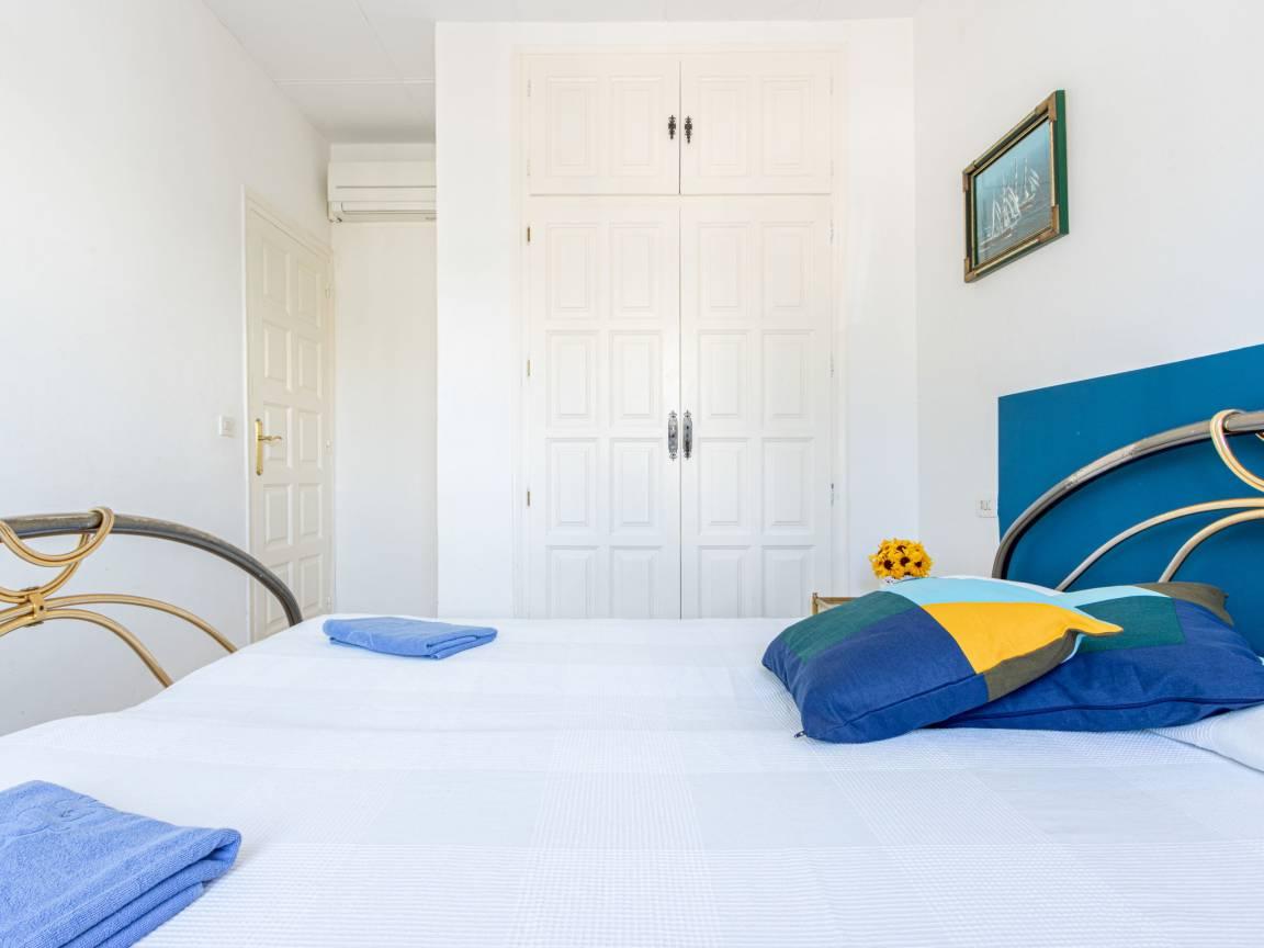 Residencia Marítima in Empuriabrava, Spanje voor 16 personen foto 23