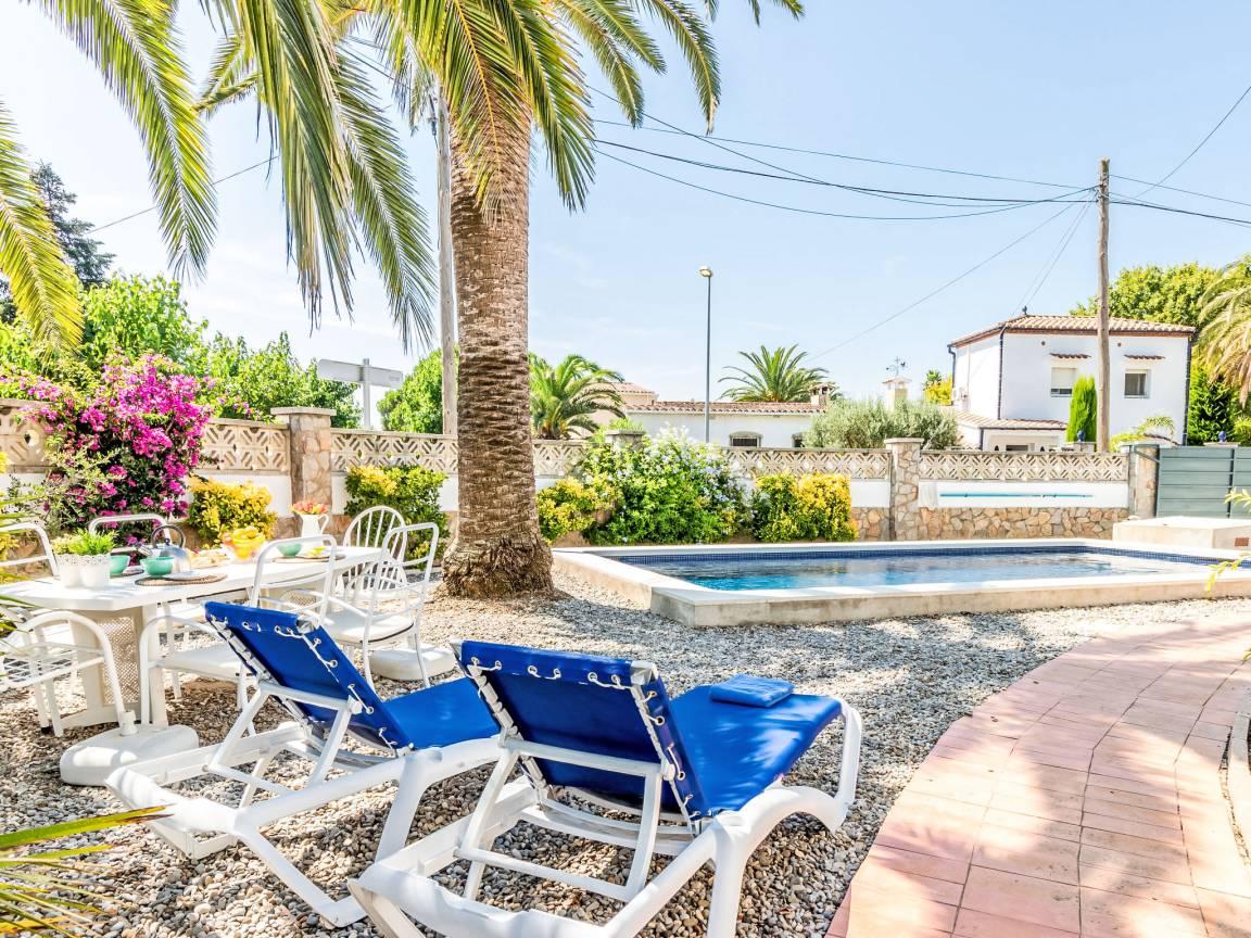 Vakantiehuis met privézwembad en zwembad in Empuriabrava, Spanje voor 6 personen foto 21