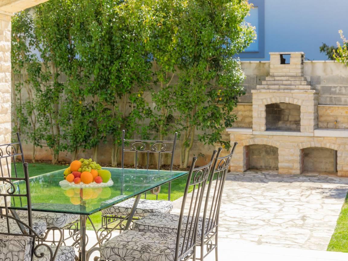 Vakantiehuis met privézwembad en zwembad in Pula, Kroatië voor 6 personen foto 20