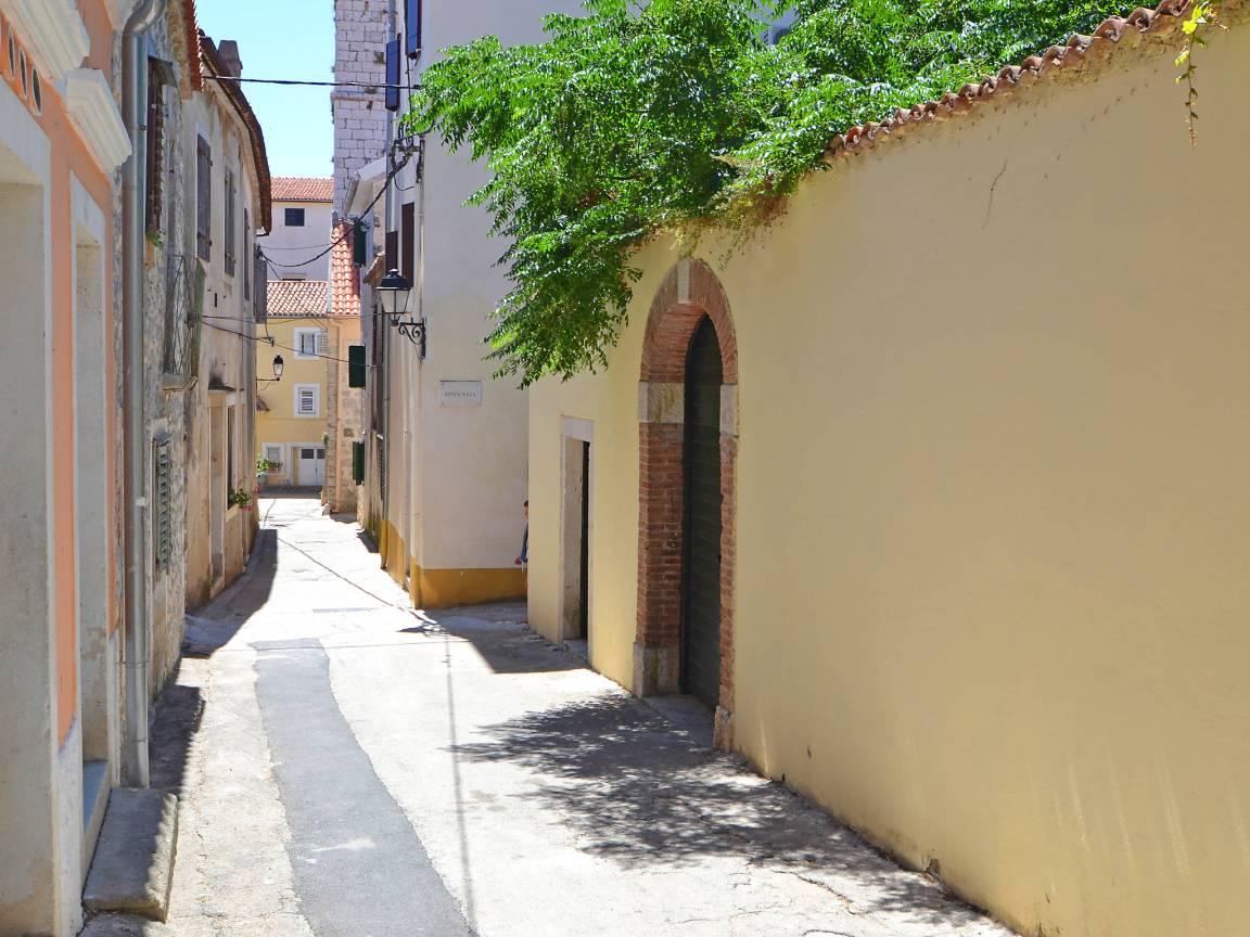 Vakantiehuis met zeezicht en ligging bij zee in Sv. Filip i Jakov, Kroatië voor 5 personen foto 26