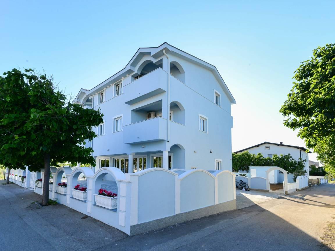 Vakantieappartement met zeezicht en zwembad in Nin, Kroatië voor 4 personen foto 19