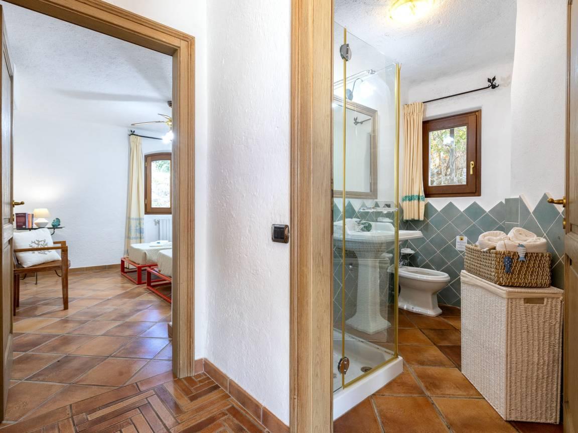 Vakantievilla met privézwembad en jacuzzi in Santa Teresa di Gallura, Italië voor 10 personen foto 23
