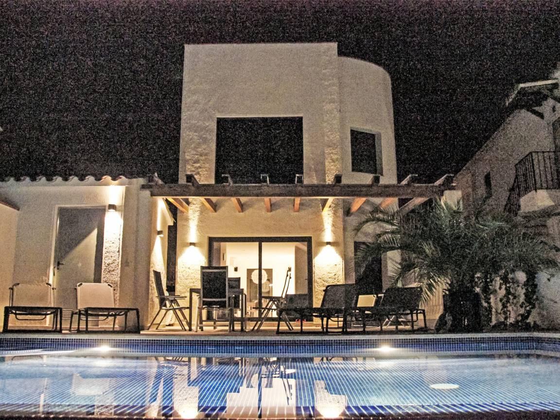 Vakantiehuis met privézwembad en zwembad in Empuriabrava, Spanje voor 6 personen foto 22