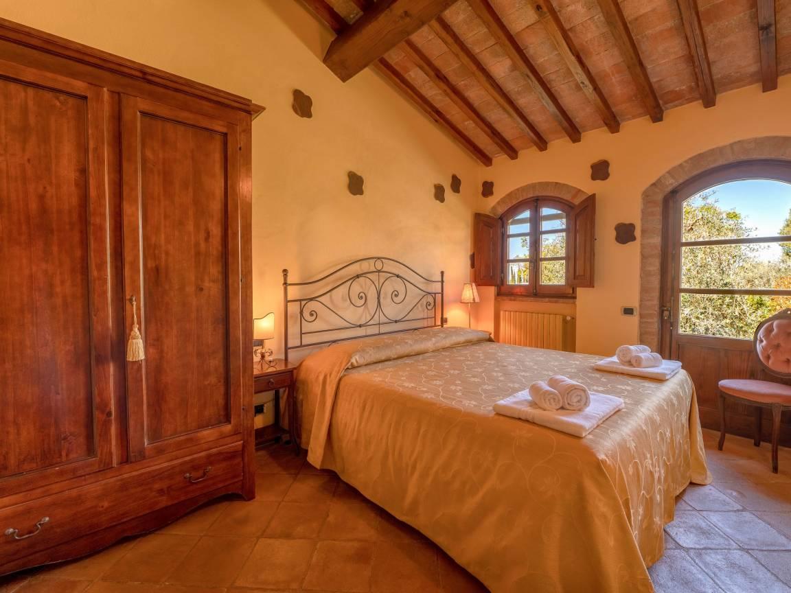 Vakantievilla met privézwembad en jacuzzi in San Gimignano, Italië voor 10 personen foto 22