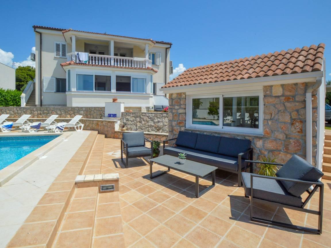 Vakantieappartement met zwembad en ligging bij zee in Vodice/Tribunj, Kroatië voor 4 personen foto 21