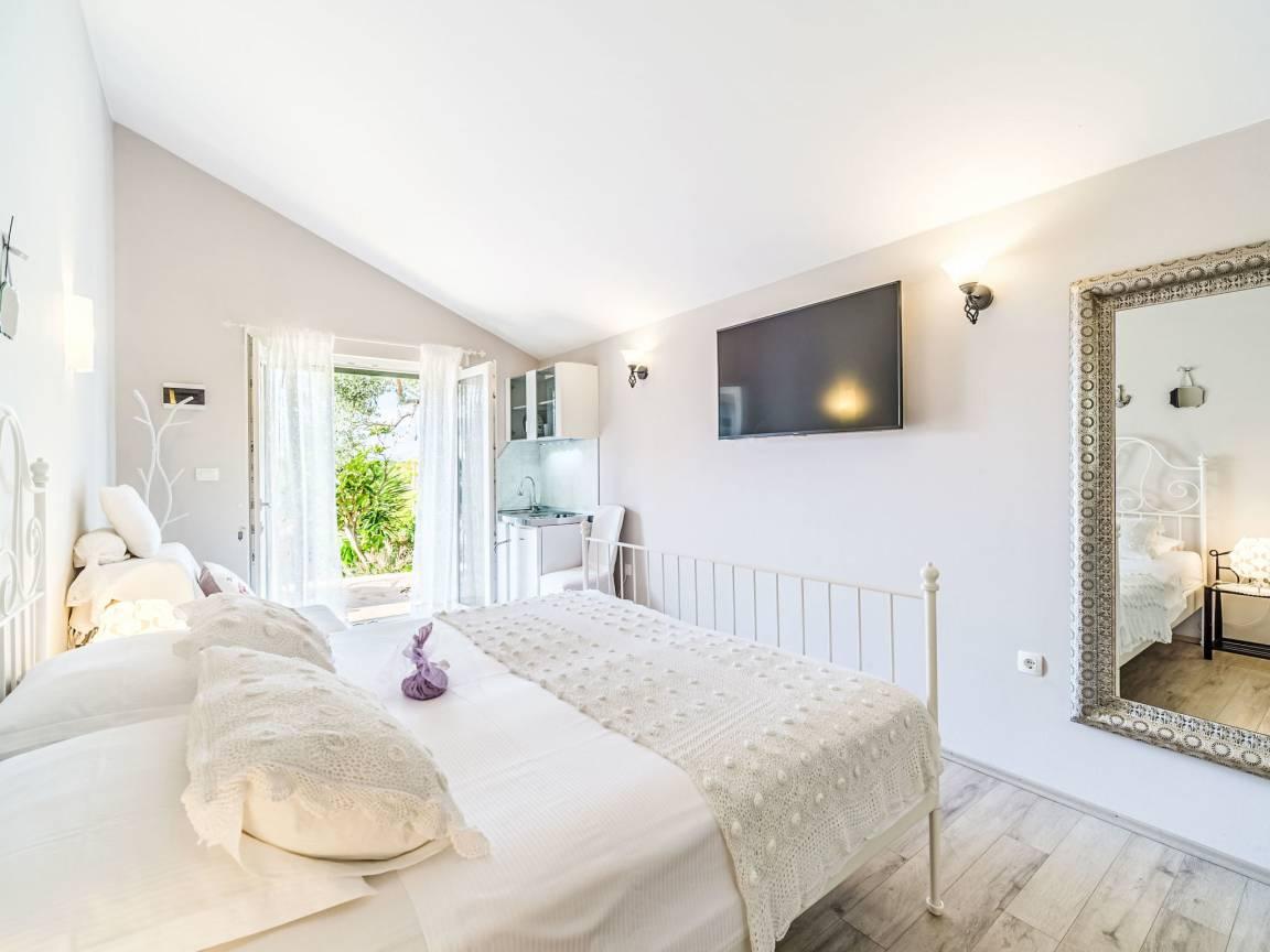 Villa Mutnik in Brač/Supetar, Kroatië voor 10 personen foto 23