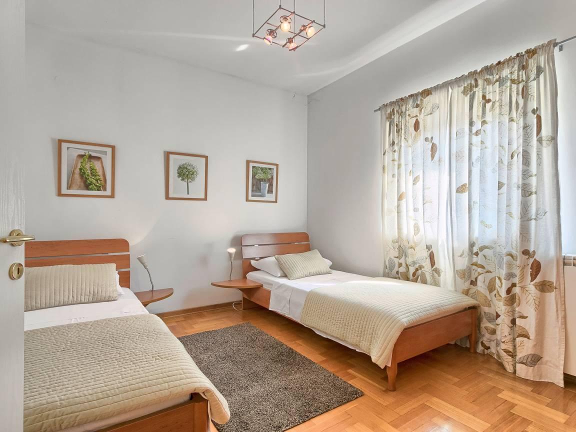 Vakantievilla met privézwembad en zwembad in Štinjan, Kroatië voor 16 personen foto 19
