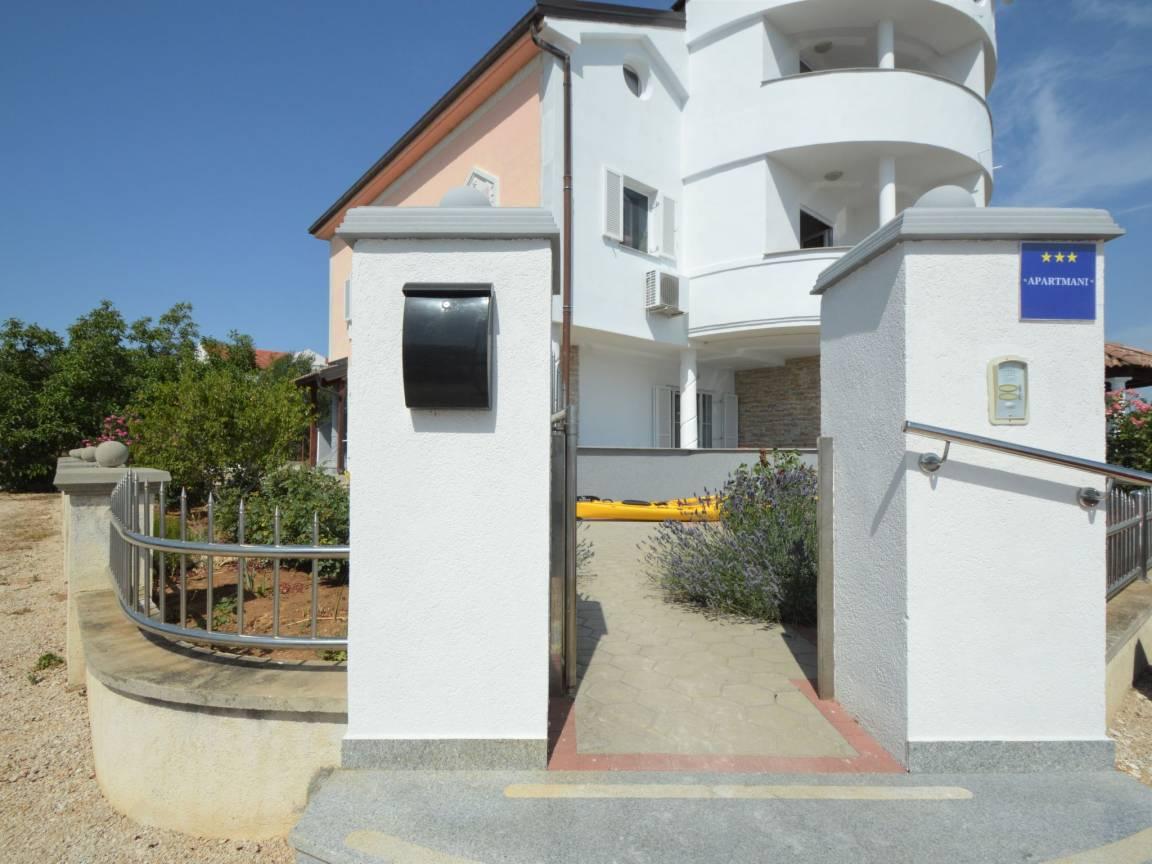 Vakantieappartement met jacuzzi en hottub in Raslina, Kroatië voor 5 personen foto 19