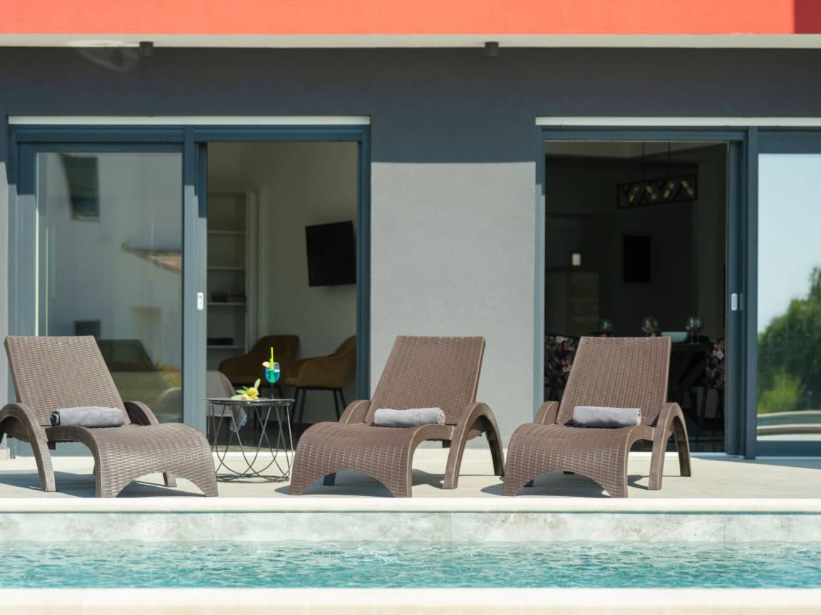 Vakantievilla met privézwembad en zeezicht in Pula/Krnica, Kroatië voor 7 personen foto 21