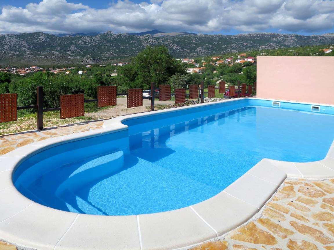 Vakantiehuis met privézwembad en jacuzzi in Starigrad-Paklenica, Kroatië voor 8 personen foto 24