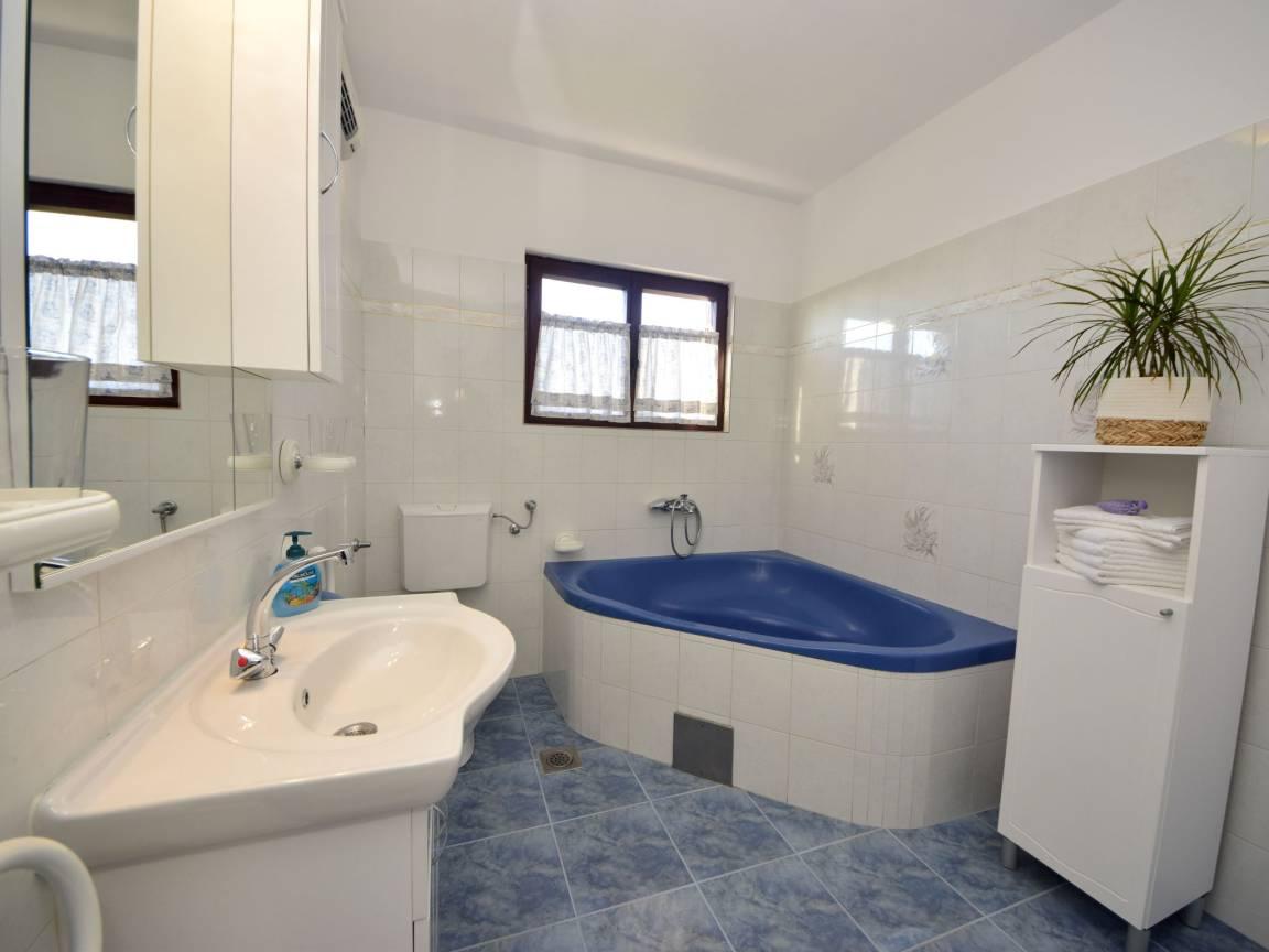 Vakantieappartement met privézwembad en zwembad in Rogoznica/Ražanj, Kroatië voor 6 personen foto 19