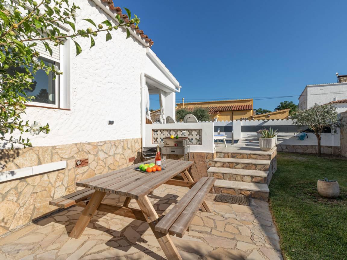 Vakantiehuis met privézwembad en zwembad in Empuriabrava, Spanje voor 6 personen foto 19