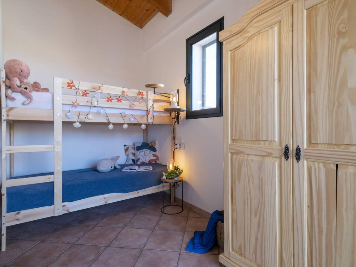 Vakantieappartement met zeezicht en ligging bij zee in Valledoria, Italië voor 5 personen foto 25