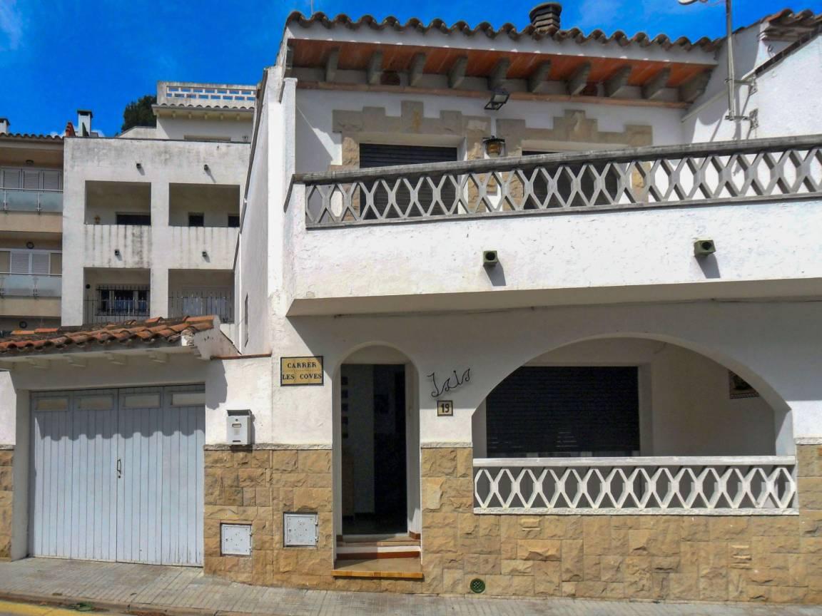 Vakantiehuis met zwembad en ligging bij zee in L'Escala, Spanje voor 6 personen foto 19