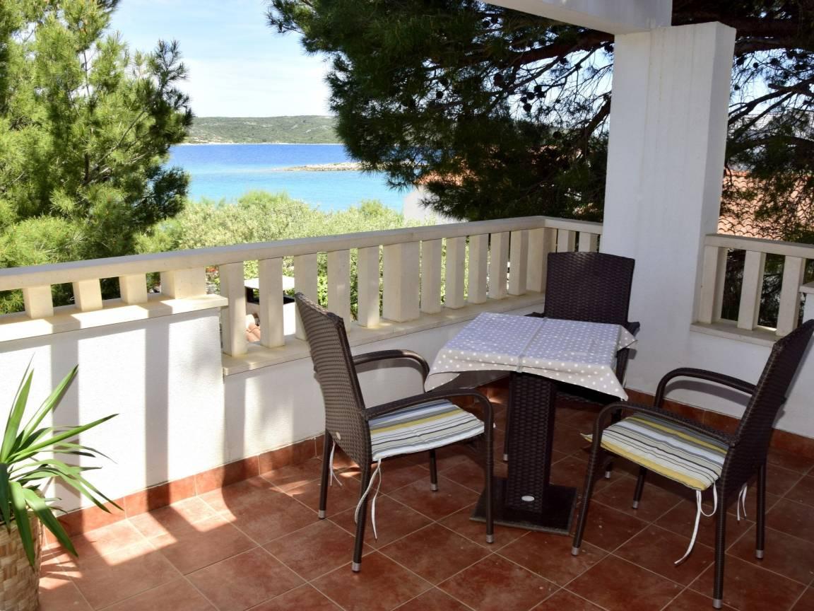 Vakantiehuis met privézwembad en zeezicht in Marina/Sevid, Kroatië voor 6 personen foto 20