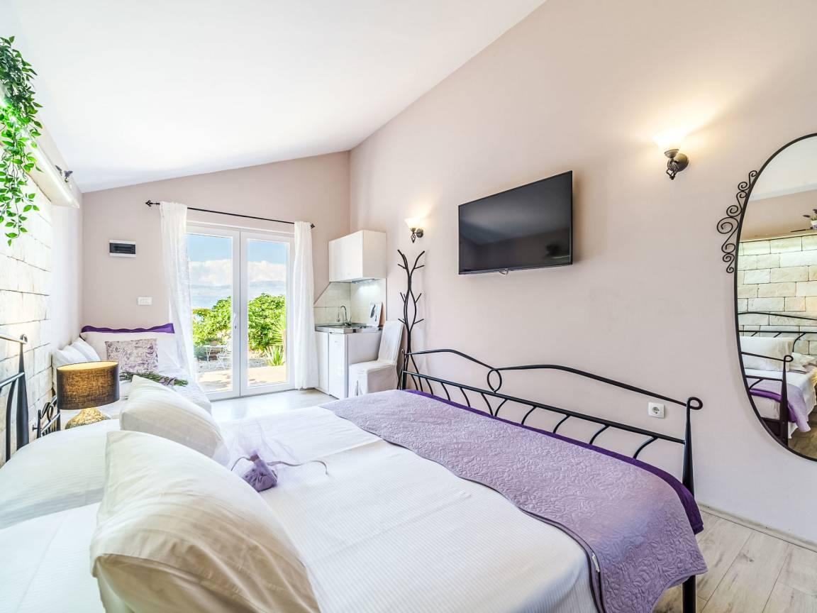 Villa Mutnik in Brač/Supetar, Kroatië voor 10 personen foto 19