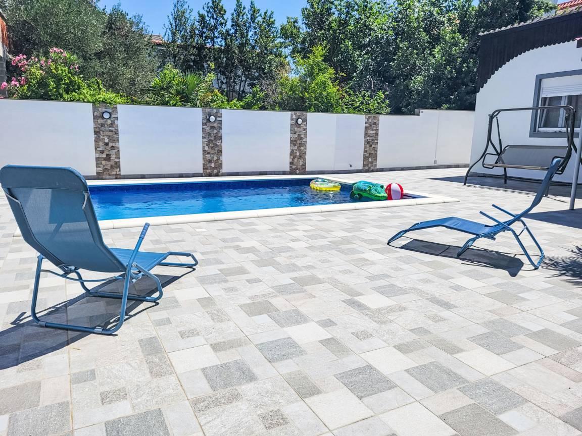 Vakantiehuis met privézwembad en zwembad in Sabunike, Kroatië voor 6 personen foto 20