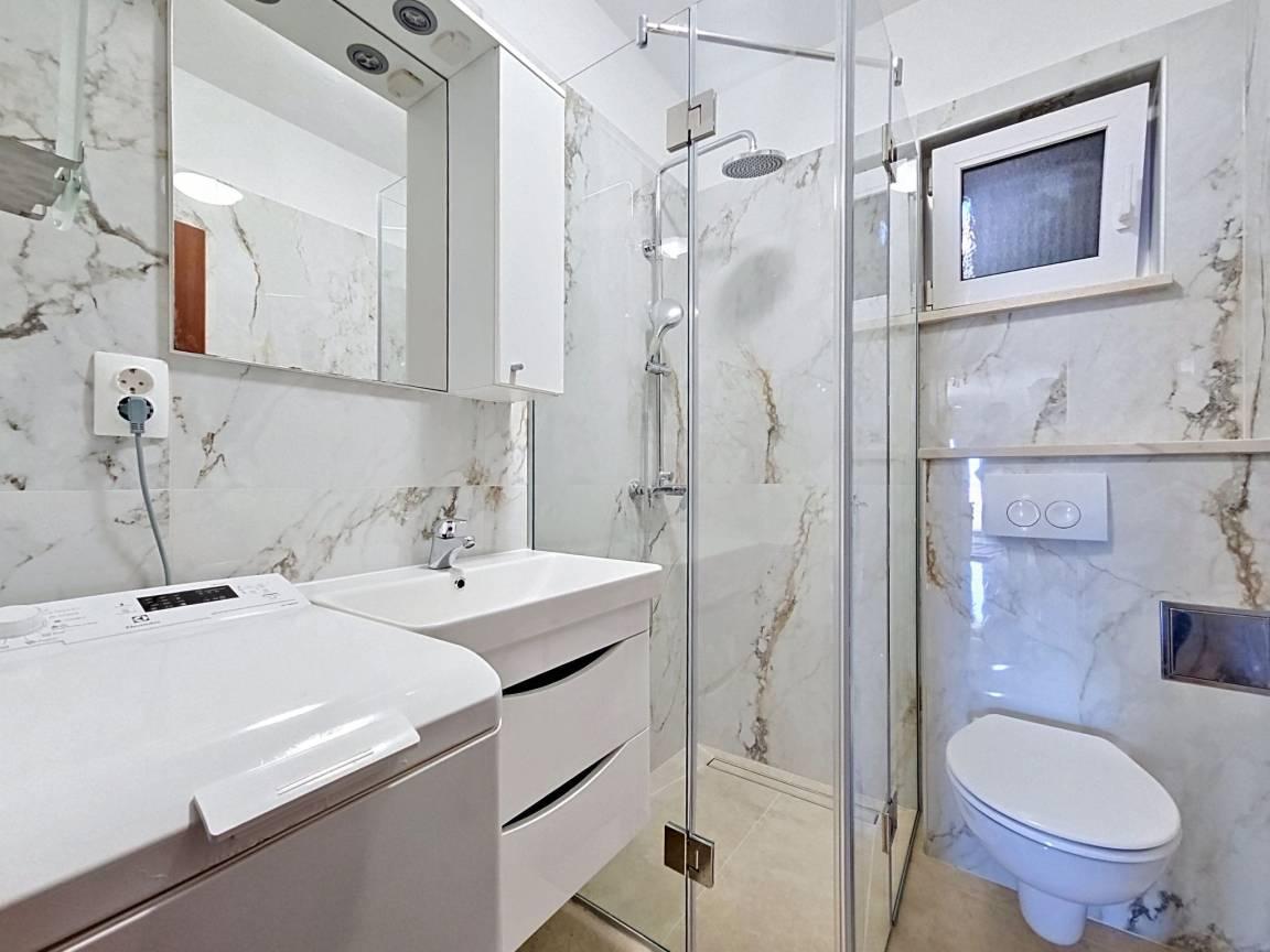 Villa Andjelka met 2 slaapkamers, 2 badkamers en sauna in Trogir/Okrug Gornji, Kroatië voor 4 personen foto 20