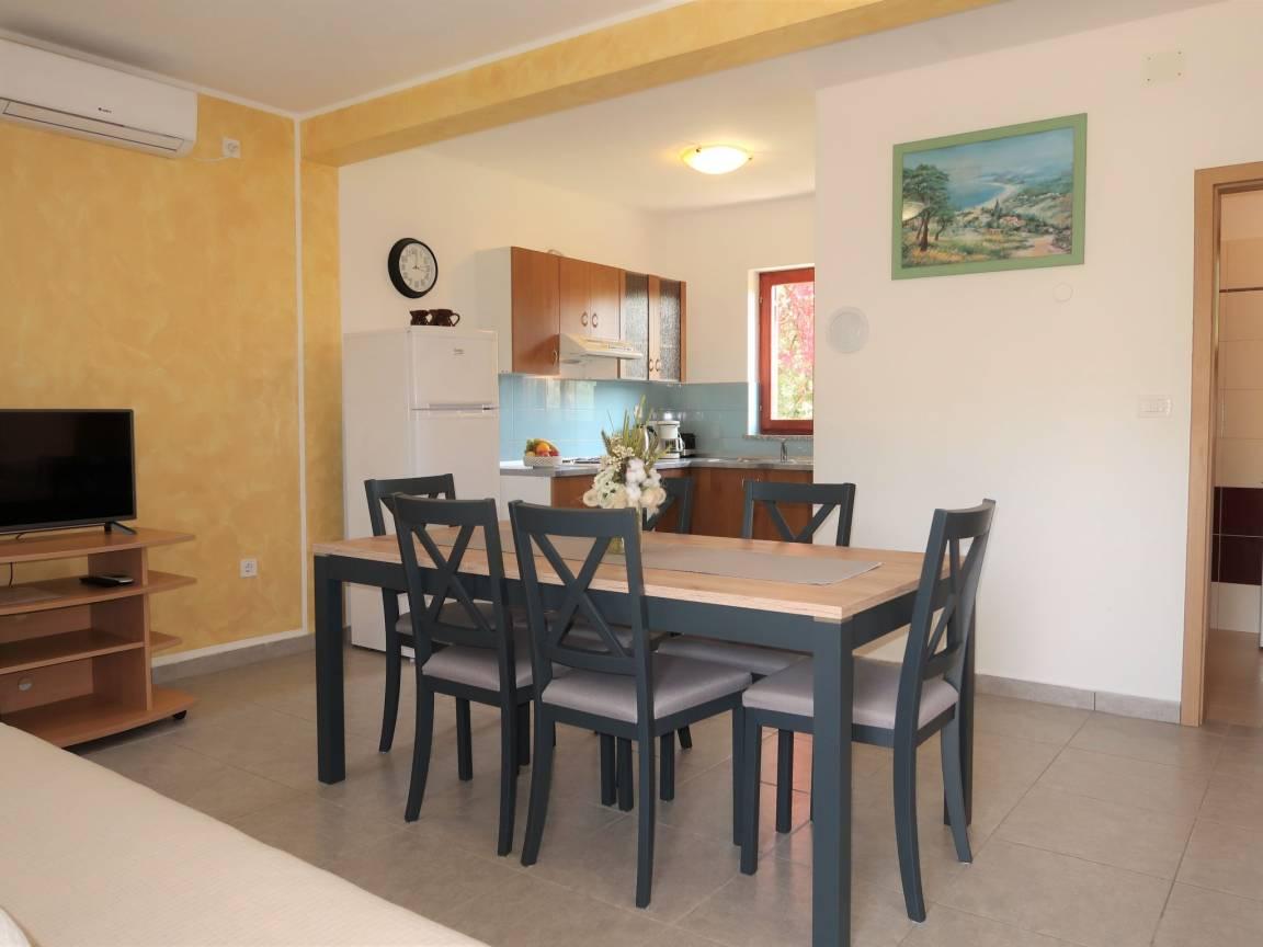 Vakantiehuis met privézwembad en zwembad in Labin, Kroatië voor 5 personen foto 25