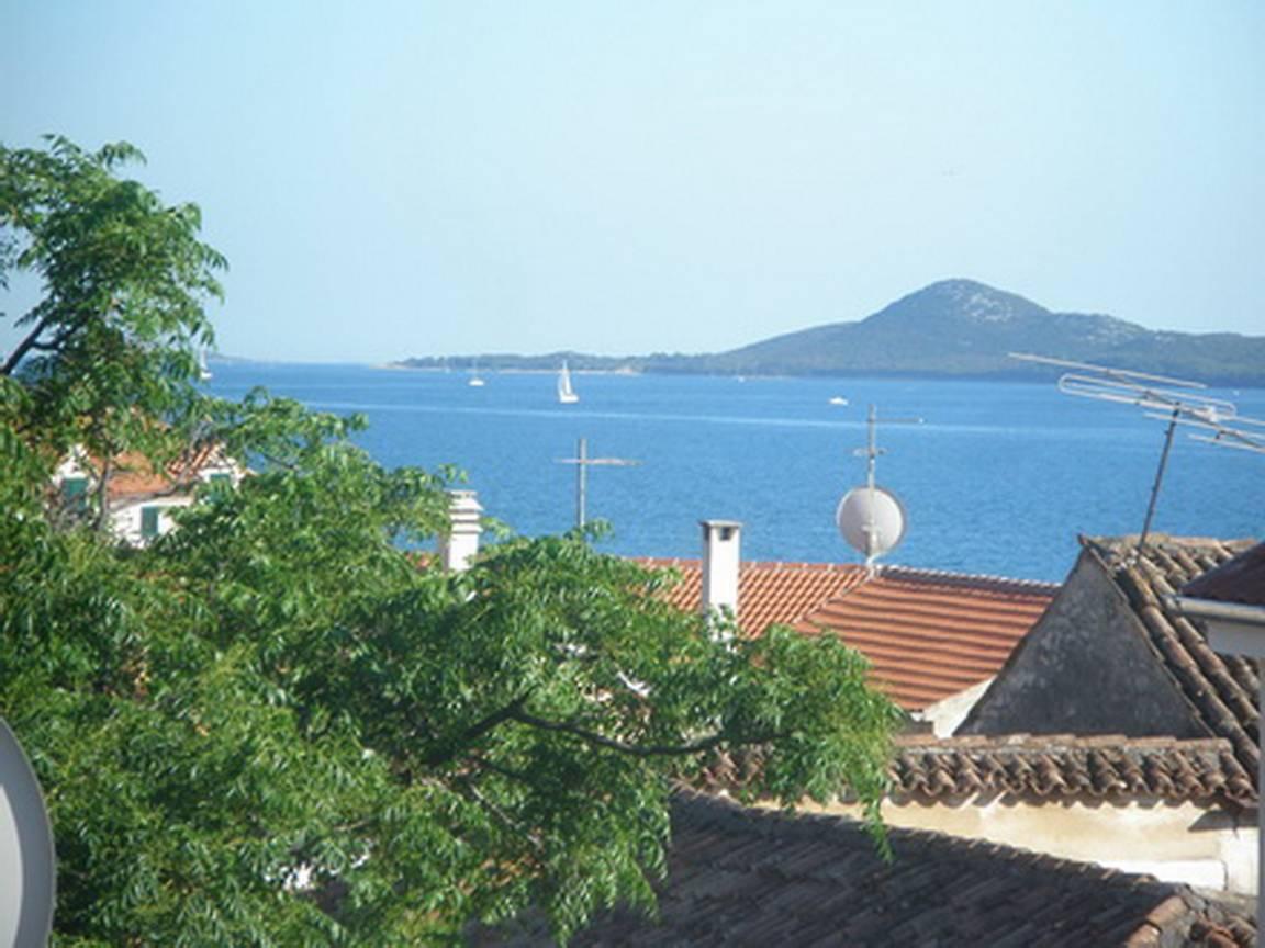 Vakantiehuis met zeezicht en ligging bij zee in Sv. Filip i Jakov, Kroatië voor 5 personen foto 20