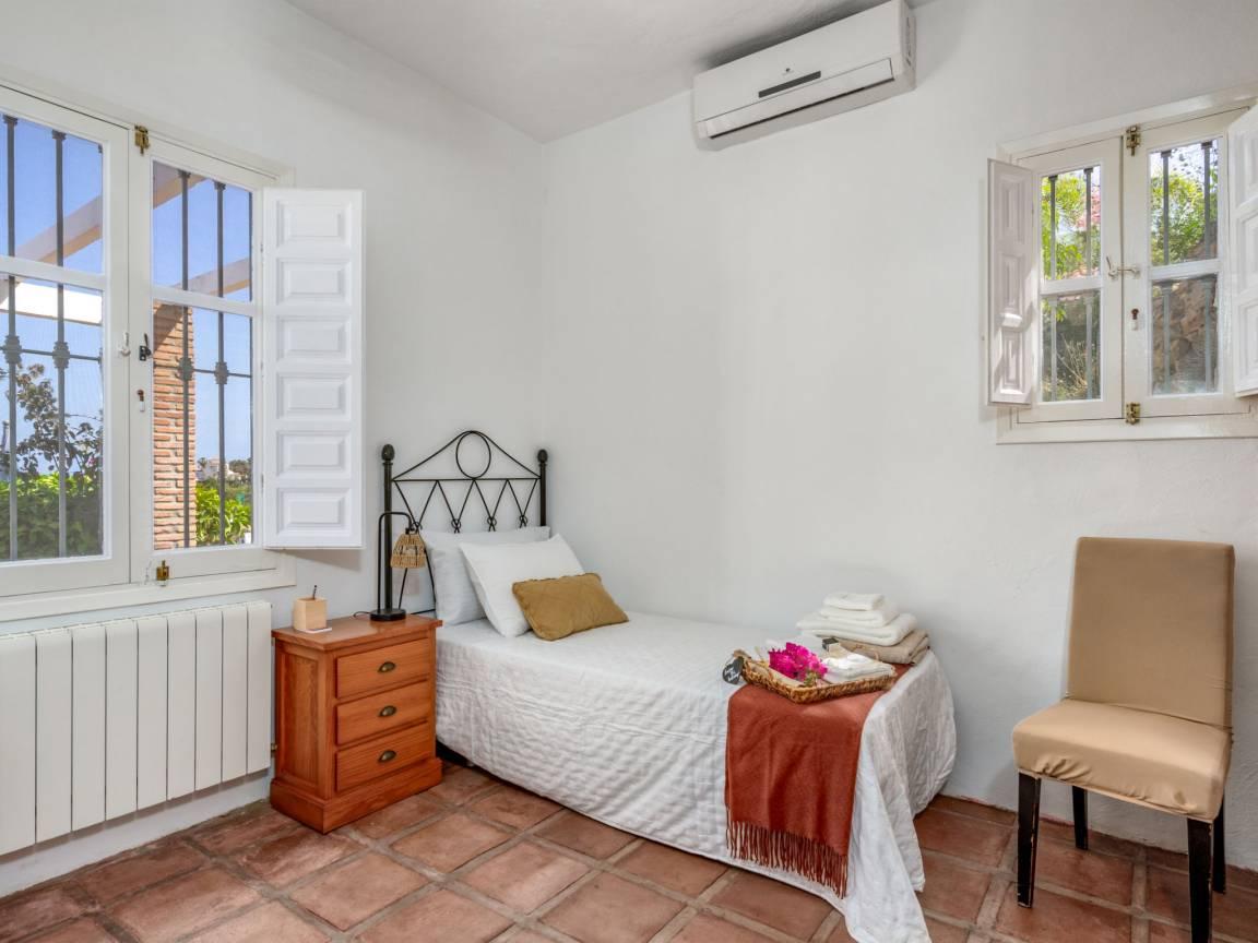 Camelia Blanca in Nerja, Spanje voor 5 personen foto 22