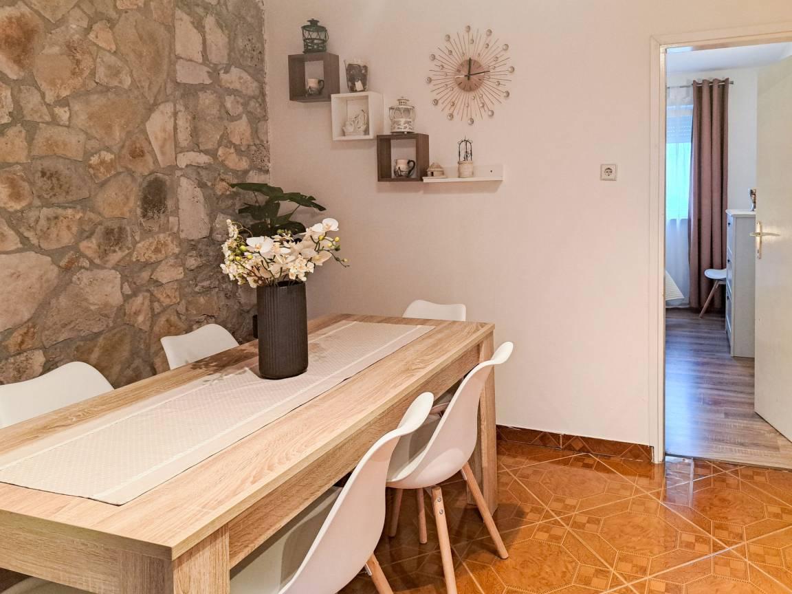 Vakantiehuis met privézwembad en zwembad in Poreč, Kroatië voor 6 personen foto 19