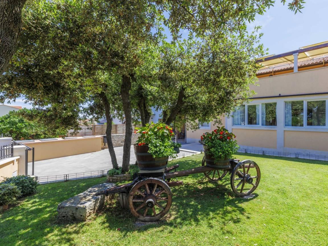 Vakantiehuis met privézwembad en zwembad in Štinjan, Kroatië voor 16 personen foto 25