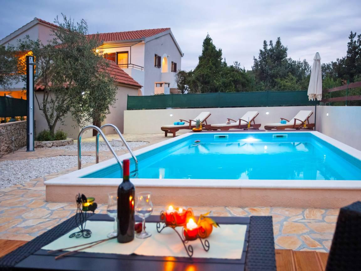 Vakantieappartement met privézwembad en zwembad in Rogoznica/Ražanj, Kroatië voor 6 personen foto 23