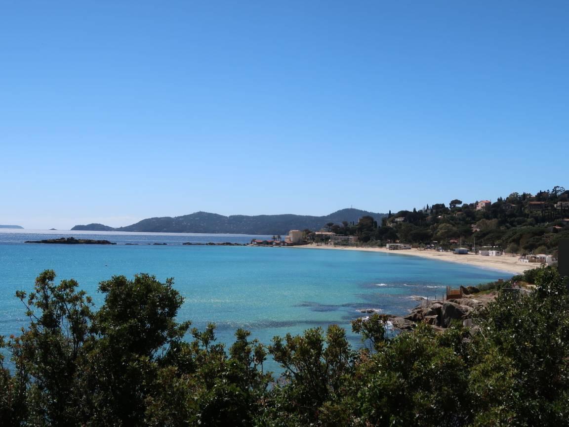 Le Domaine d'Azur met 1 slaapkamer en zwembad in Le Lavandou, Frankrijk voor 4 personen foto 20