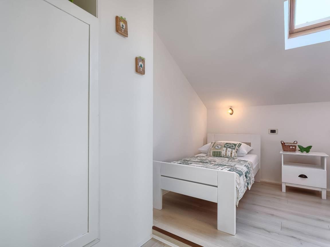 Vakantieappartement met zeezicht en ligging bij zee in Pula, Kroatië voor 5 personen foto 22