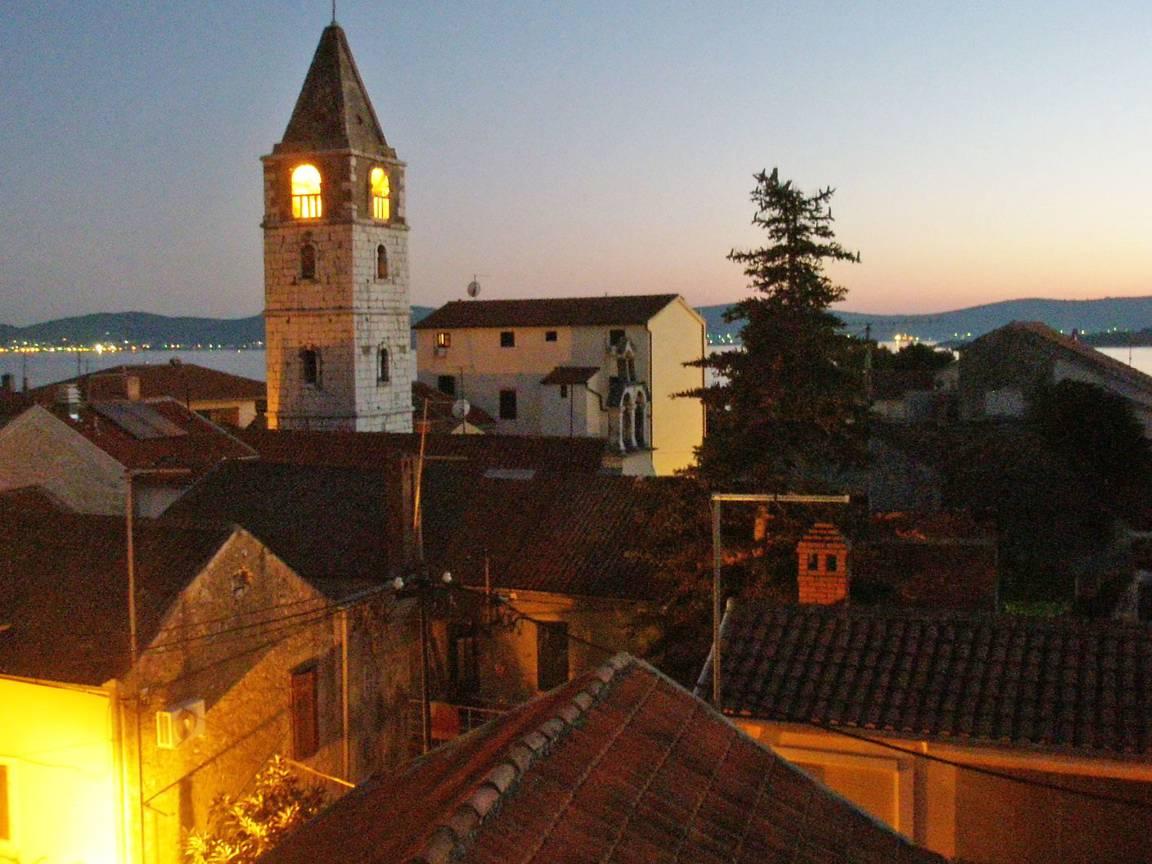 Vakantiehuis met zeezicht en ligging bij zee in Sv. Filip i Jakov, Kroatië voor 5 personen foto 23