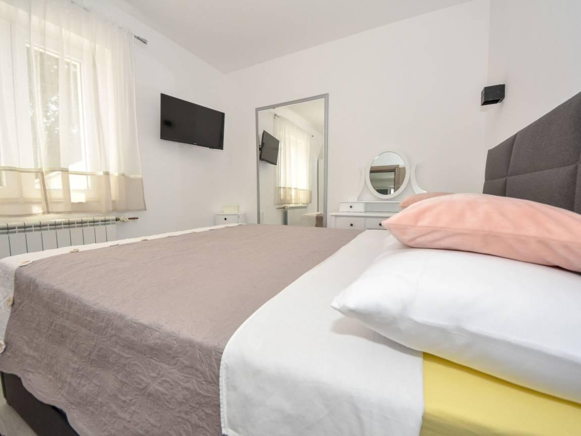 Vakantieappartement met privézwembad en zwembad in Pašman/Pašman, Kroatië voor 6 personen foto 23