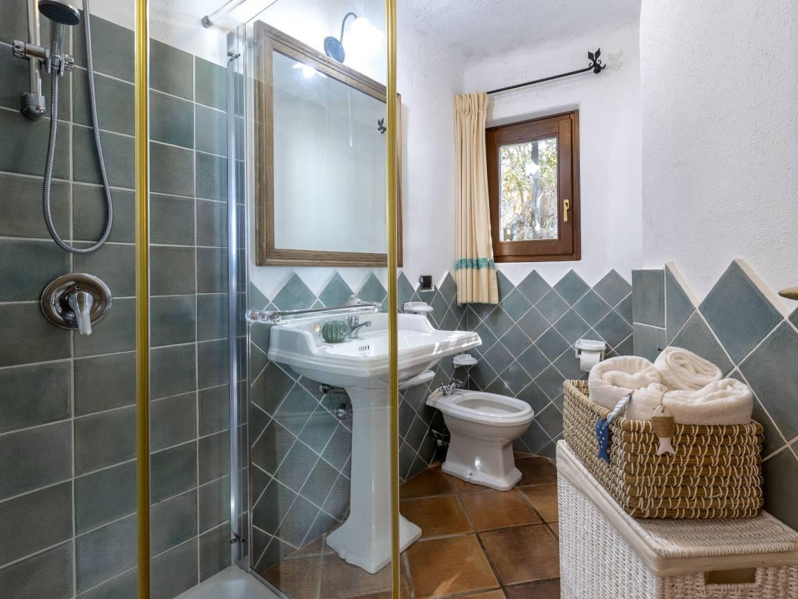 Vakantievilla met privézwembad en jacuzzi in Santa Teresa di Gallura, Italië voor 10 personen foto 24