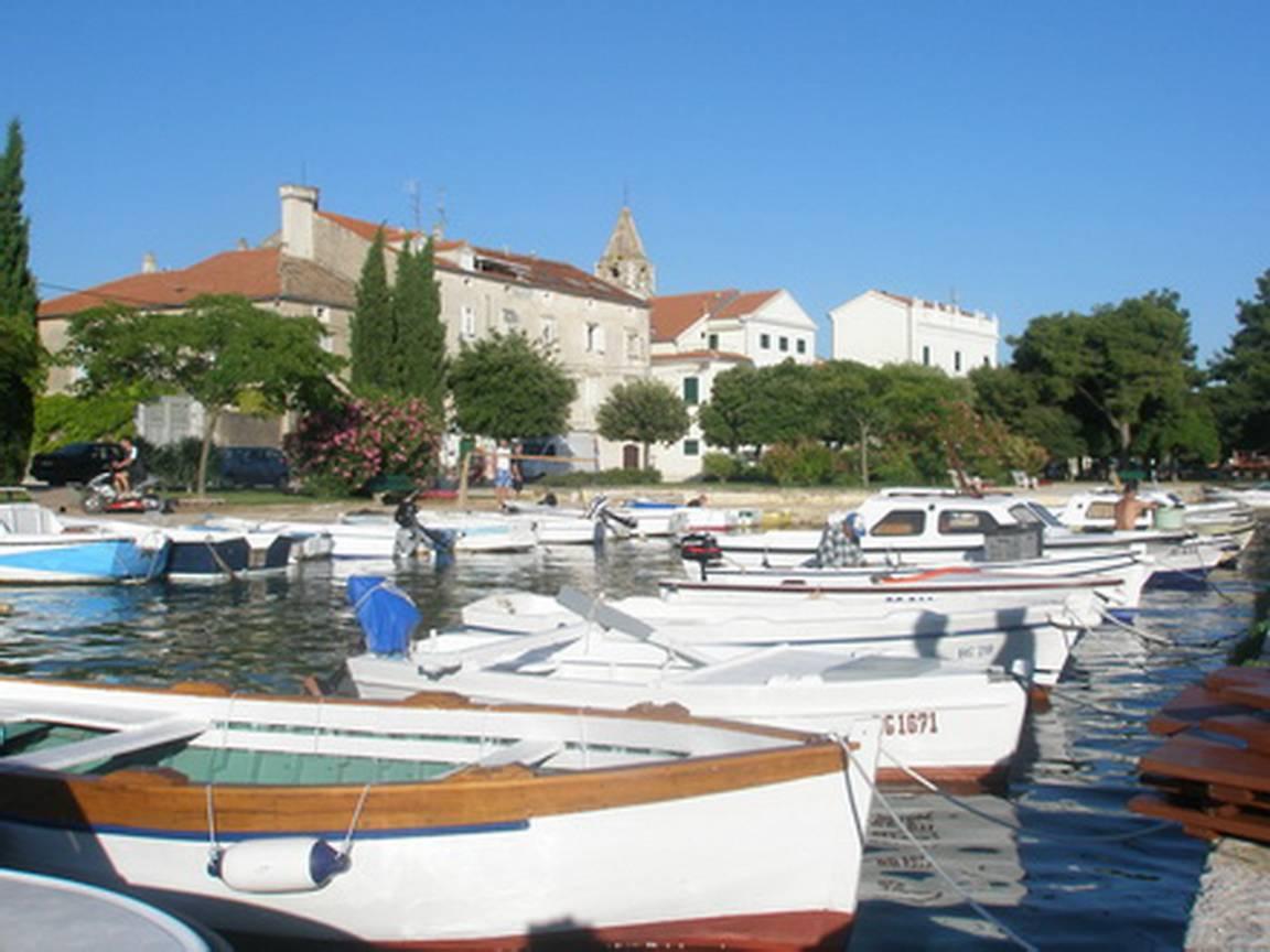 Vakantiehuis met zeezicht en ligging bij zee in Sv. Filip i Jakov, Kroatië voor 5 personen foto 19