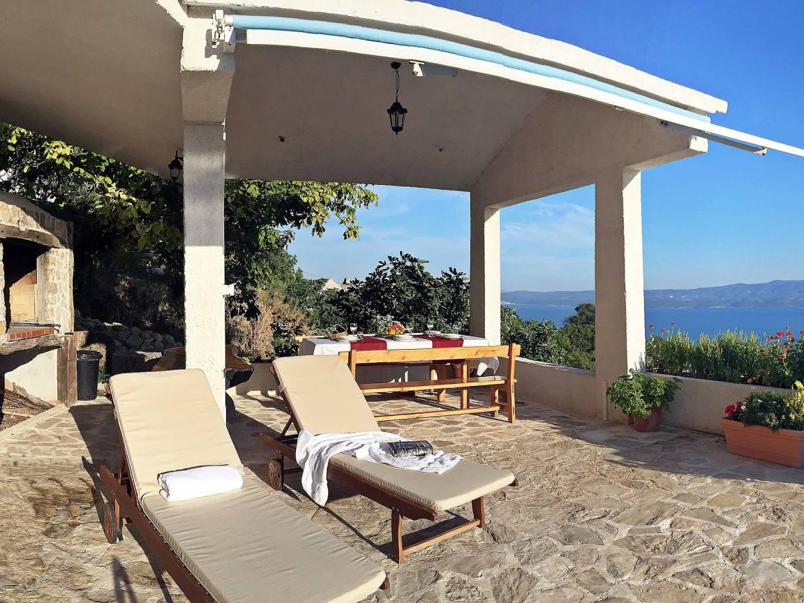 Vakantiehuis met privézwembad en zeezicht in Omiš, Kroatië voor 6 personen foto 20