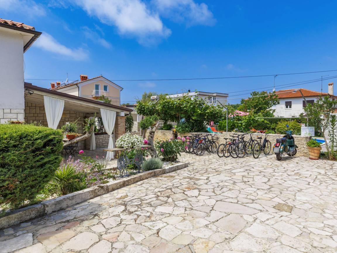 Vakantieappartement met hottub en zwembad en 1 slaapkamer en hond toegestaan in Umag, Kroatië voor 4 personen foto 25
