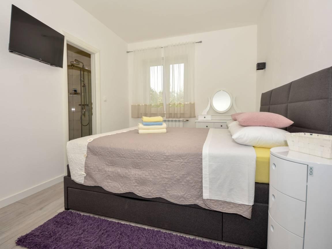 Vakantieappartement met privézwembad en zwembad in Pašman/Pašman, Kroatië voor 6 personen foto 22