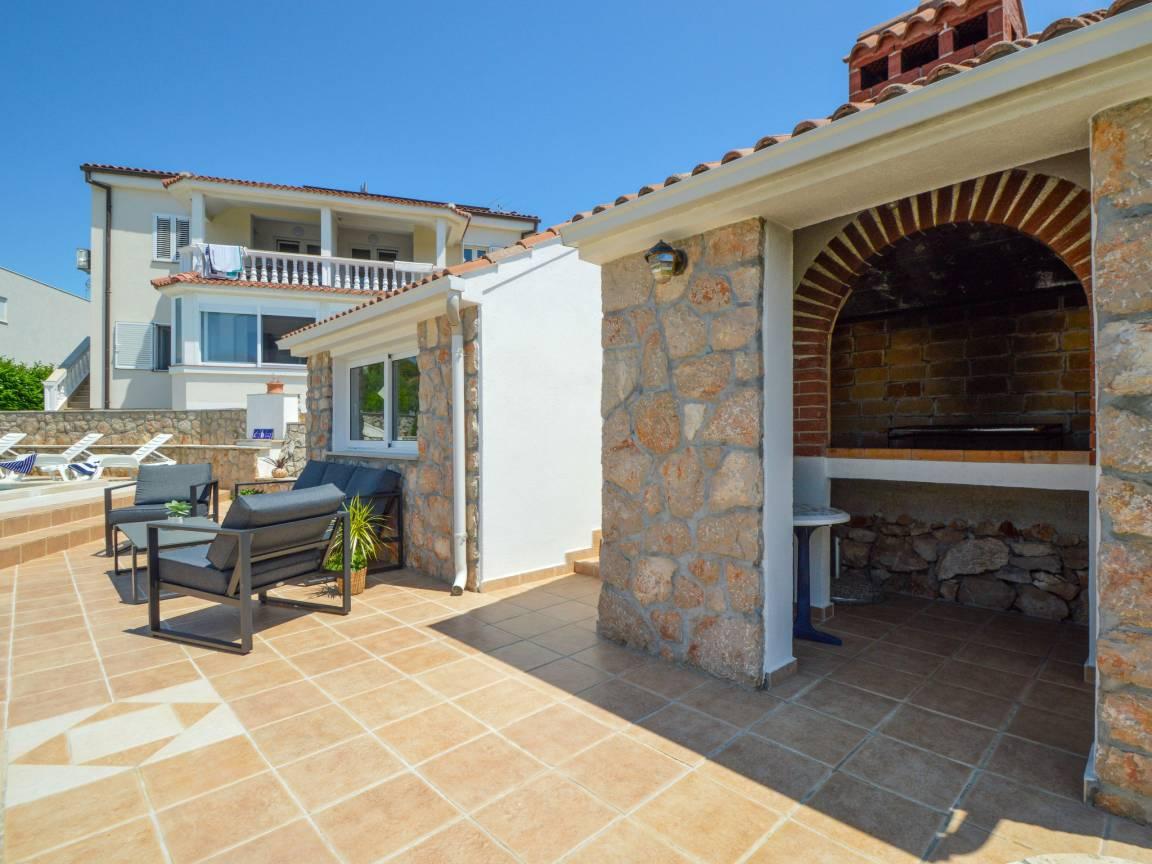 Vakantieappartement met zwembad en ligging bij zee in Vodice/Tribunj, Kroatië voor 4 personen foto 22