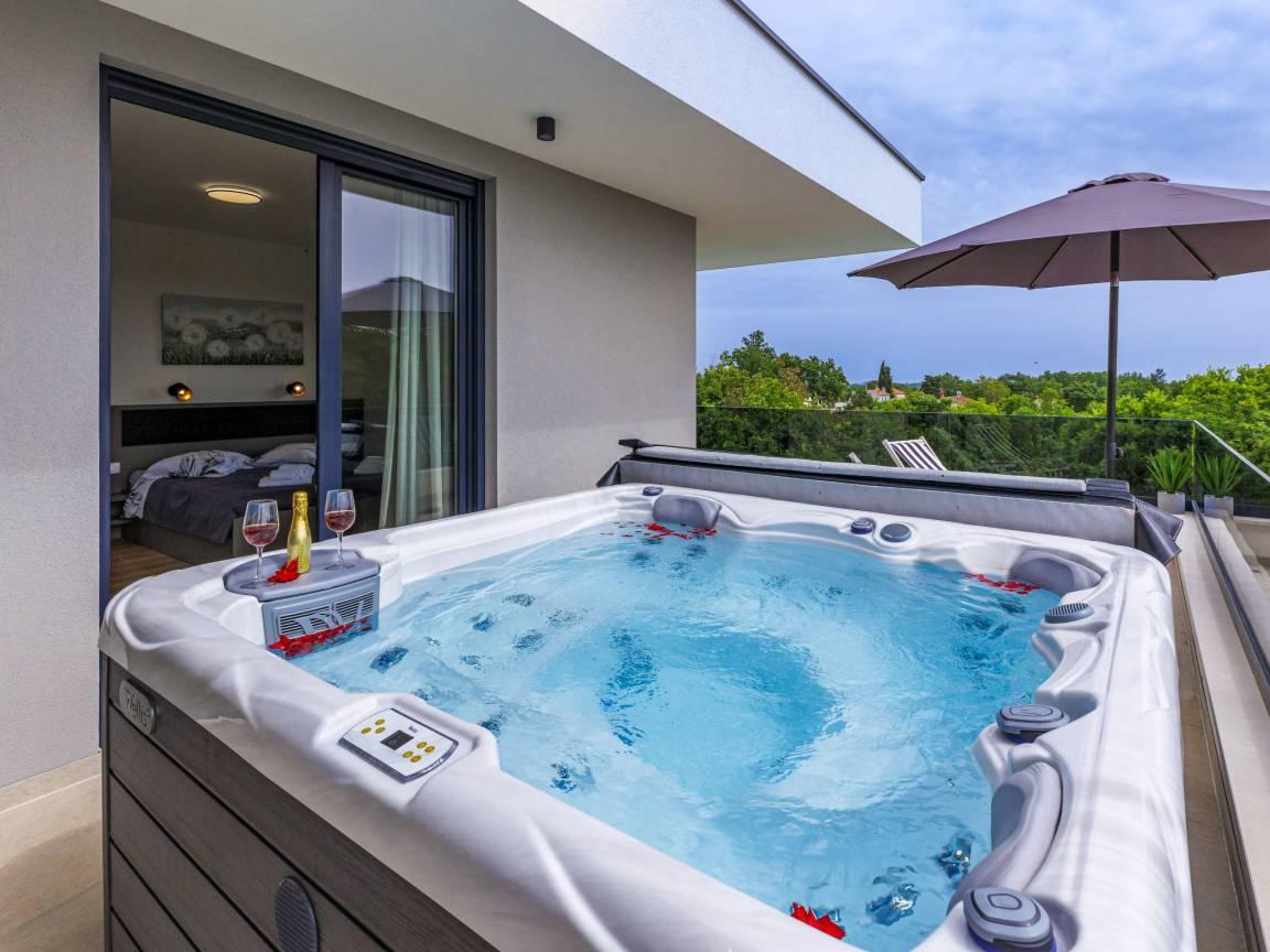 Vakantievilla met privézwembad en jacuzzi in Pula/Krnica, Kroatië voor 6 personen foto 25
