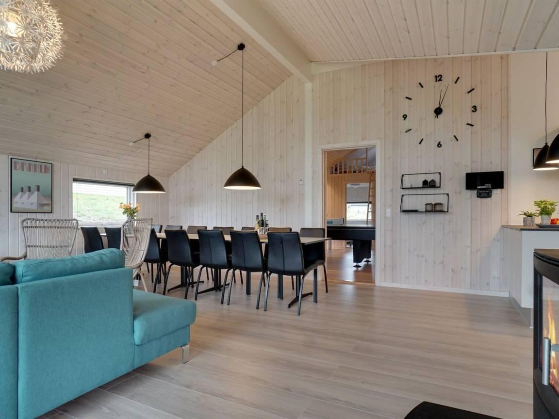 "Vara" - 800m from the sea in Vejby, Denemarken voor 14 personen foto 19