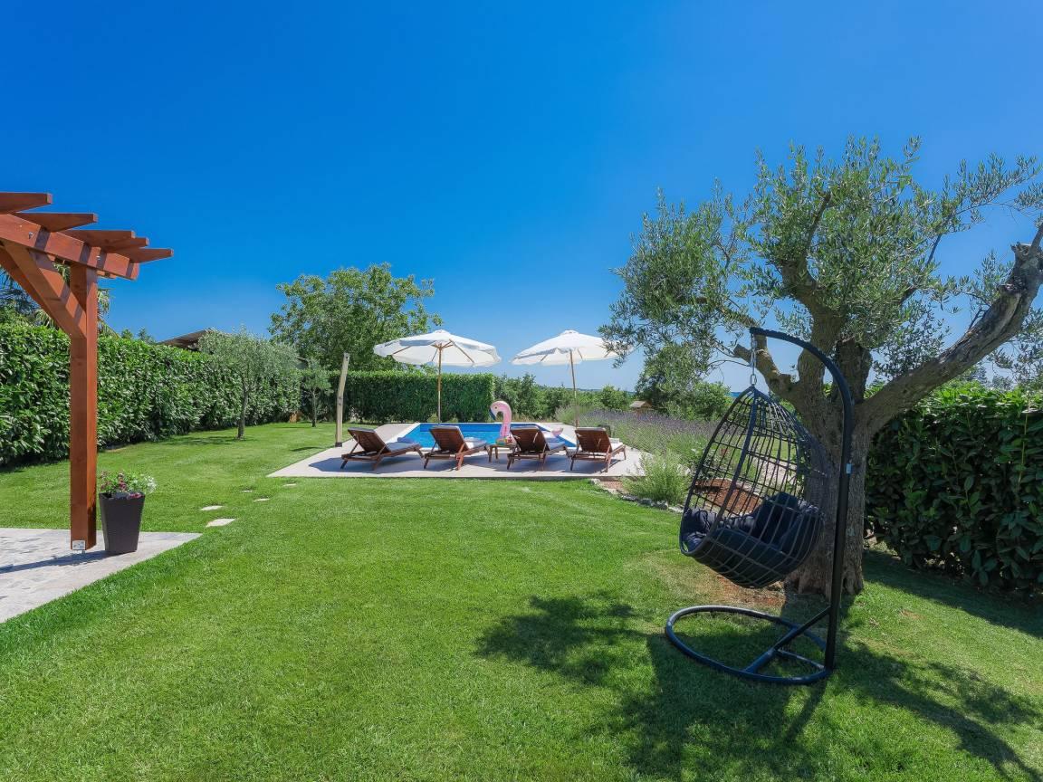 Vakantiehuis met privézwembad en jacuzzi in Poreč/Sv. Lovreč, Kroatië voor 4 personen foto 23