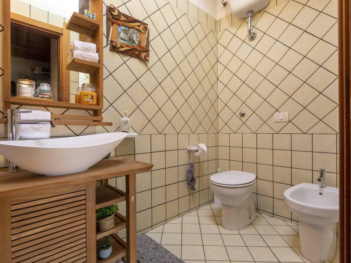 Vakantieappartement met zeezicht en ligging bij zee in Valledoria, Italië voor 5 personen foto 21