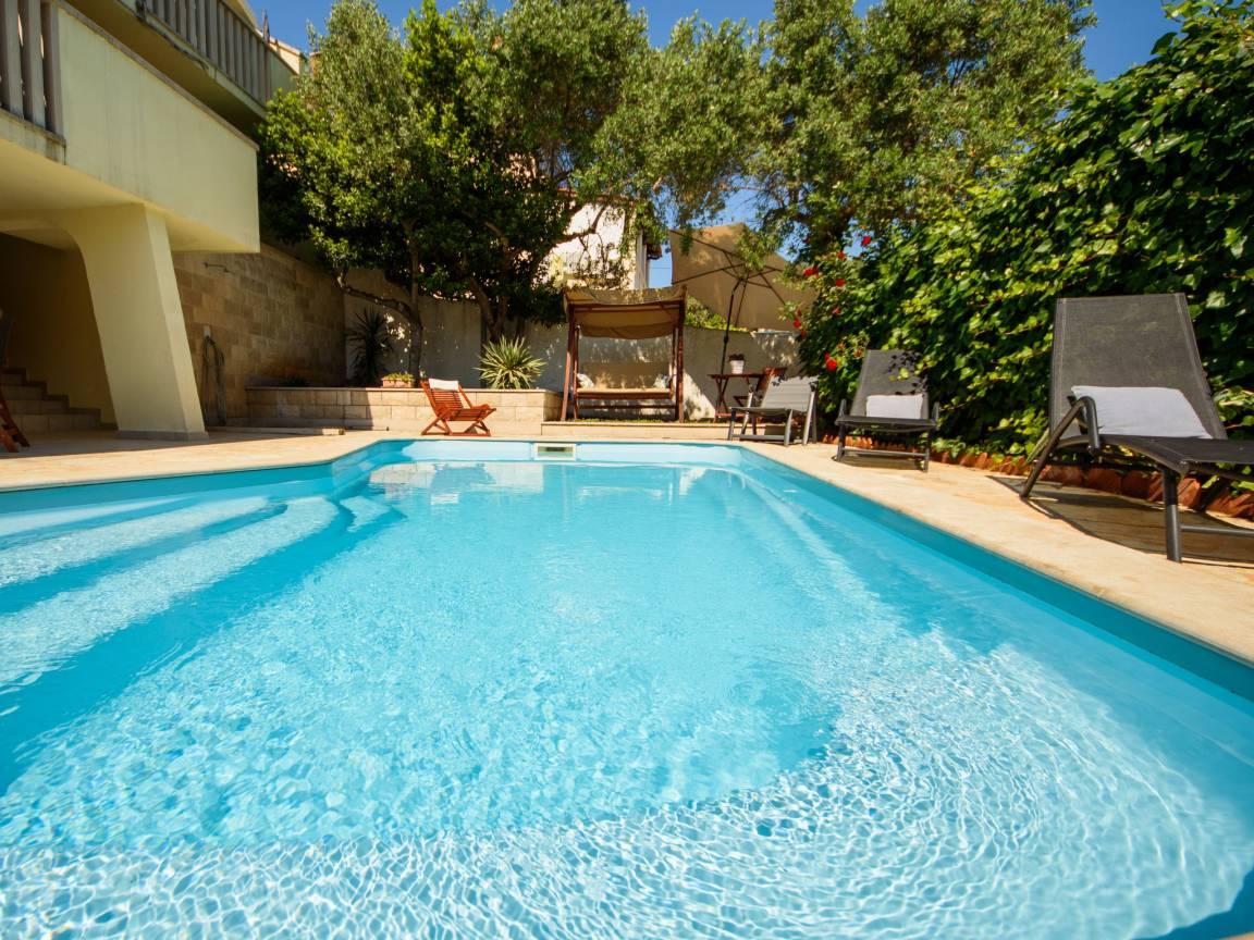 Vakantiehuis met privézwembad en zeezicht in Brač/Supetar, Kroatië voor 10 personen foto 22