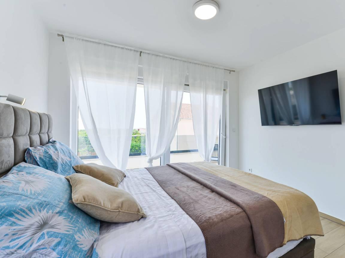 Vakantiehuis met privézwembad en zwembad in Vodice/Jadrija, Kroatië voor 8 personen foto 25