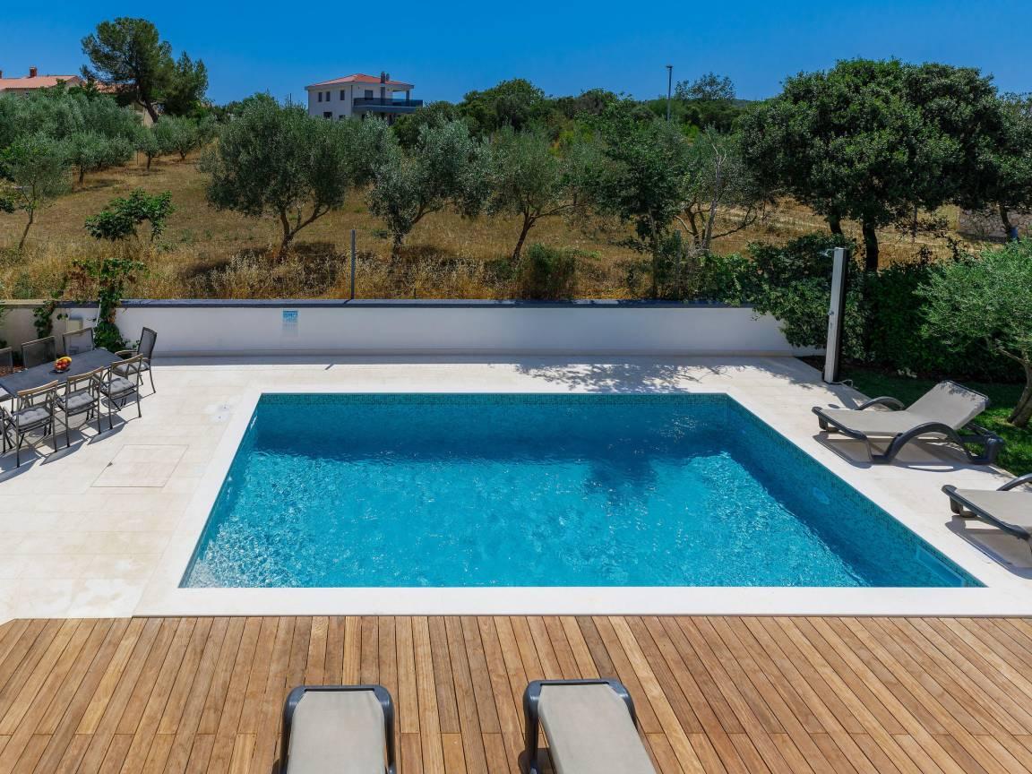 Vakantiehuis met privézwembad en zwembad in Pula/Banjole, Kroatië voor 8 personen foto 23