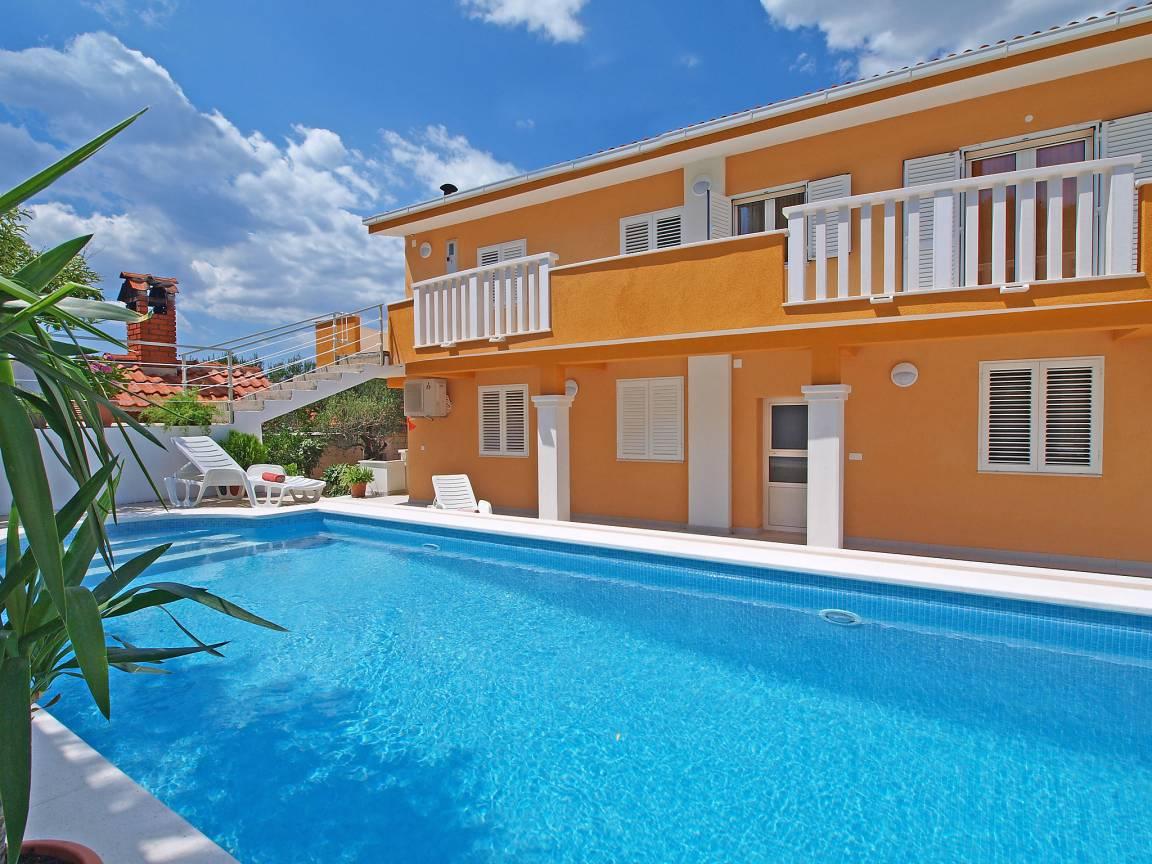 Vakantieappartement met jacuzzi en hottub in Trogir/Arbanija, Kroatië voor 6 personen foto 19