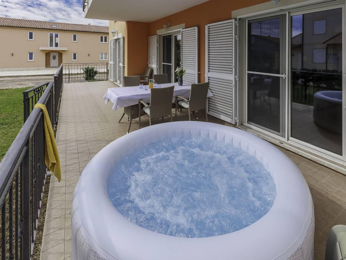 Vakantieappartement met jacuzzi en hottub in Medulin, Kroatië voor 6 personen foto 19